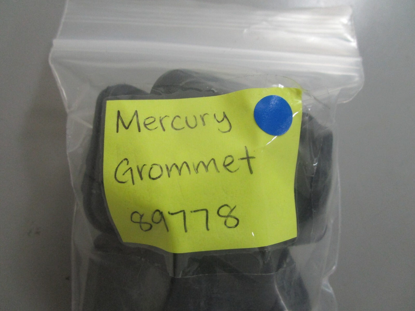 *NEW OEM* 0810 Mercury Quicksilver Grommet 89778