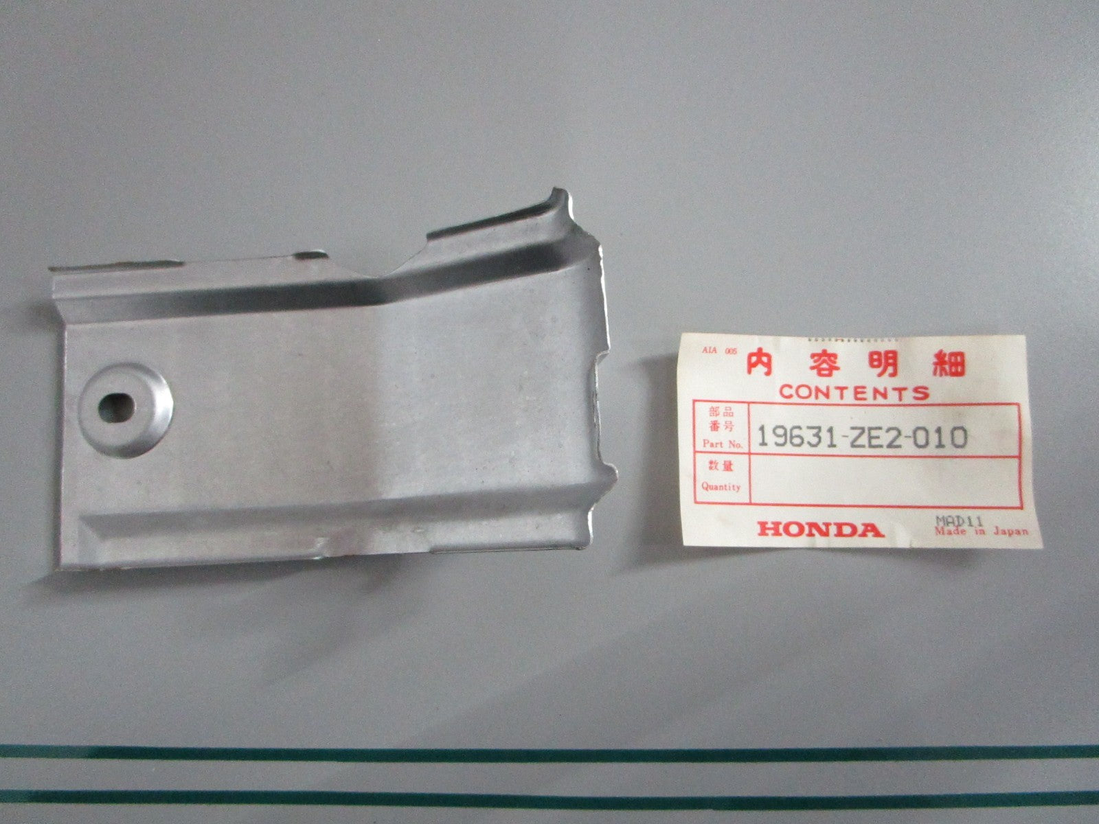 NEW OEM 19631-ZE2-010 Honda Shroud 0820
