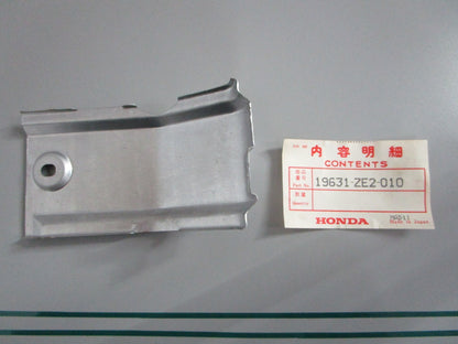 NEW OEM 19631-ZE2-010 Honda Shroud 0820