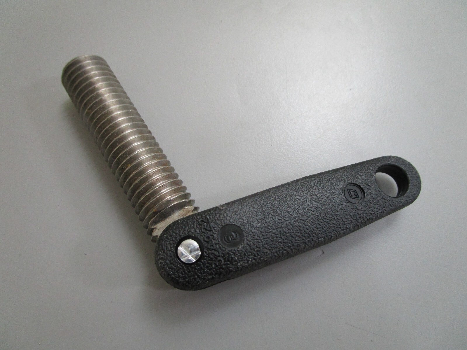 *NEW OEM* 0820 OMC Johnson Evinrude Clamp & Screw 391421 0391421