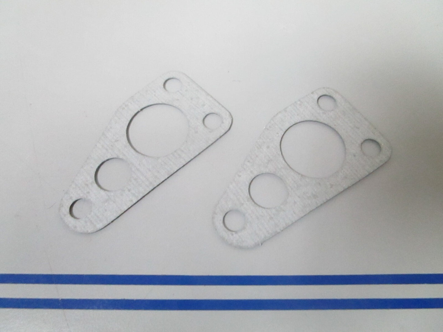 *NEW OEM* (LOT OF 2) 0810 OMC Johnson Evinrude Gasket 305196 0305196