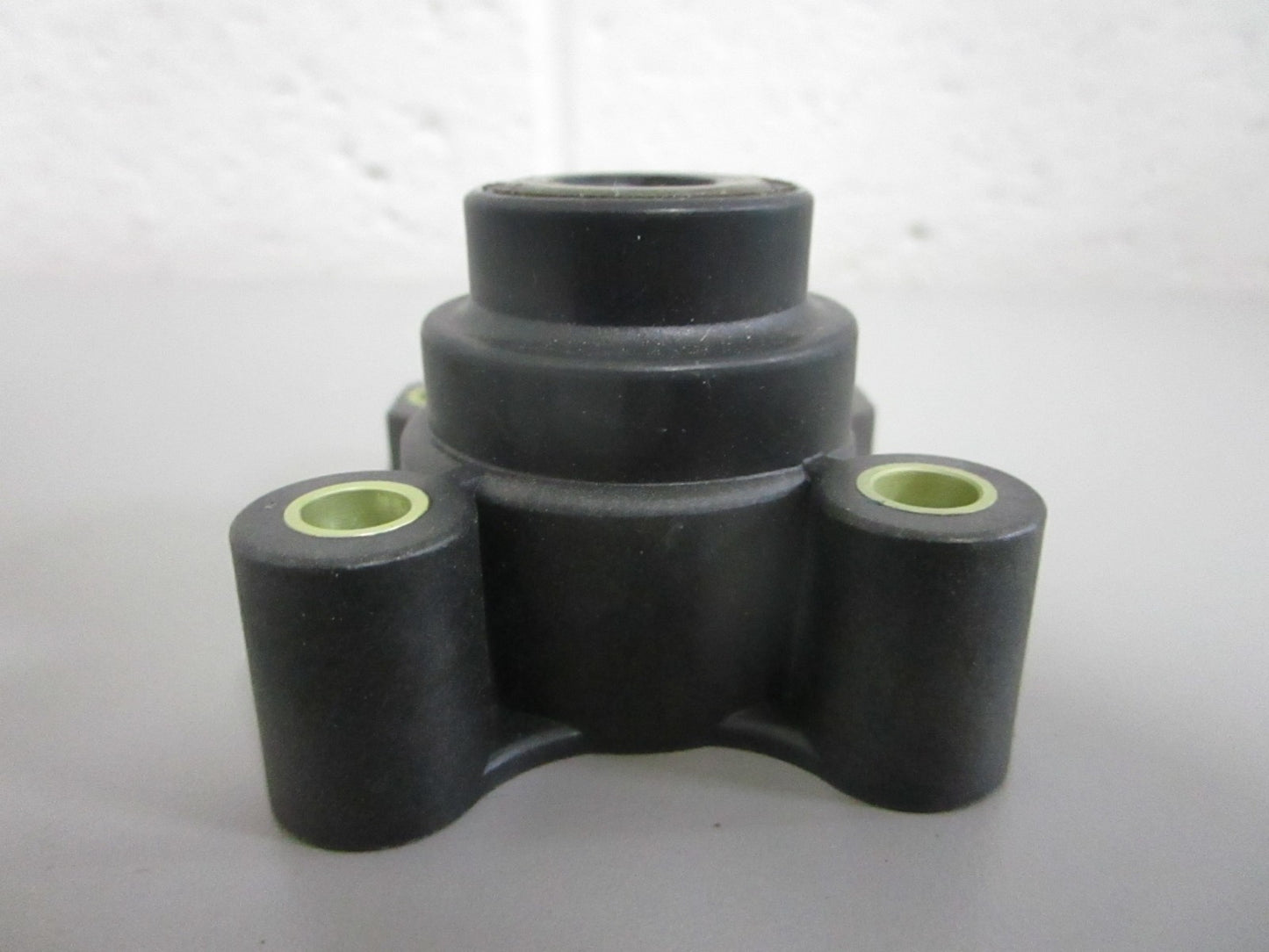 NEW OEM 391571 0391571 OMC Johnson Evinrude Impeller Housing 0820