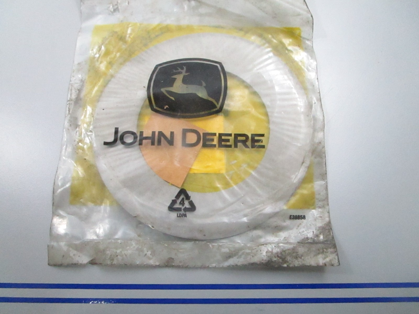 *NEW OEM* 0810 John Deere Shim T241937