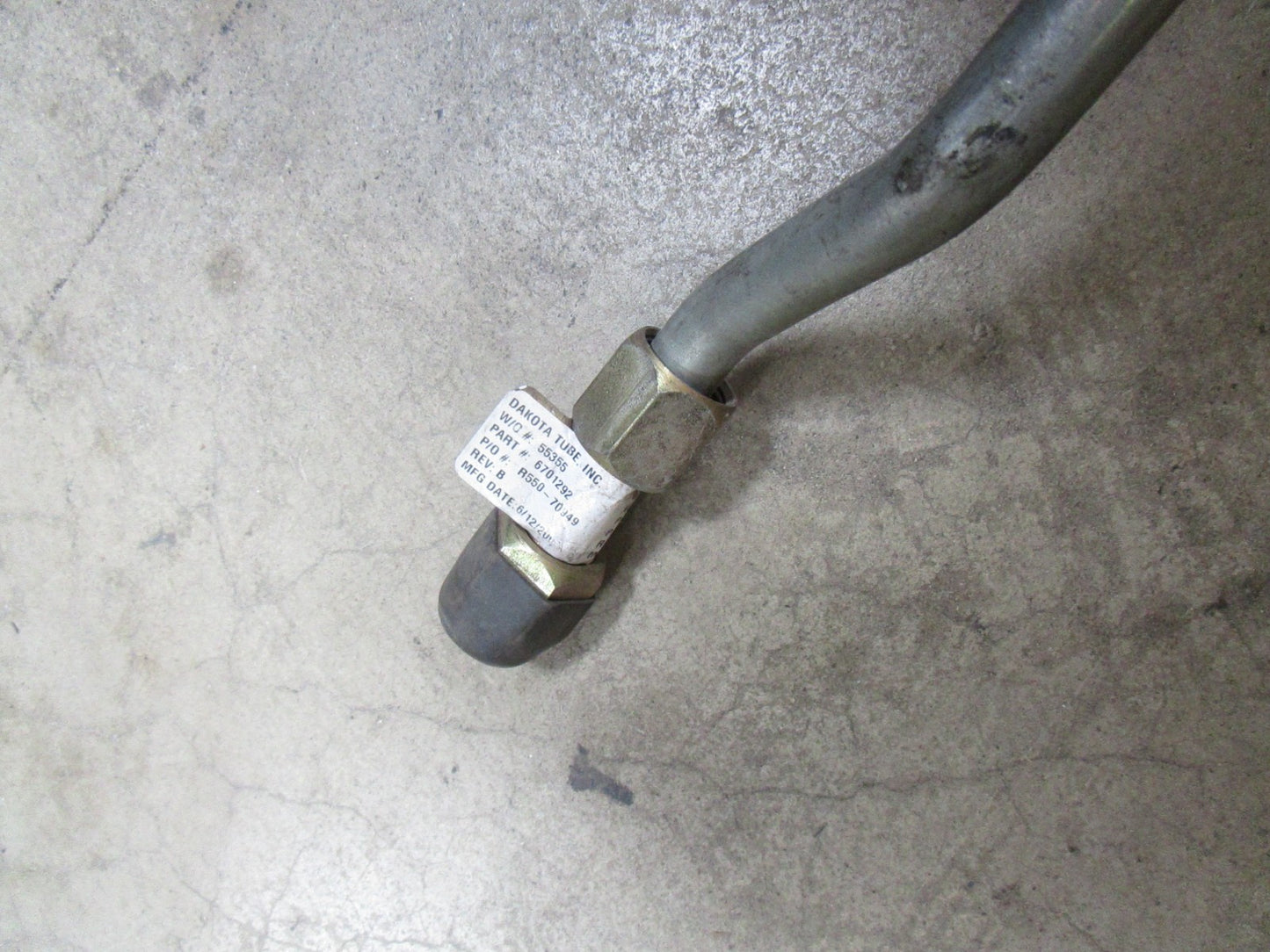 *NEW OEM* 0720 Bobcat Tubeline 6701292