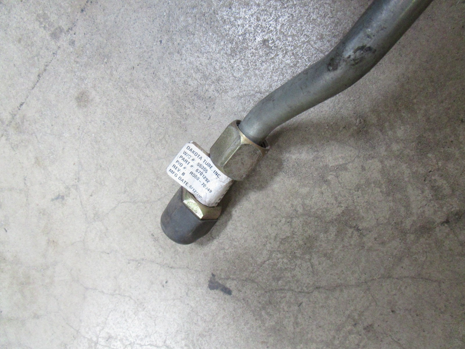 *NEW OEM* 0720 Bobcat Tubeline 6701292
