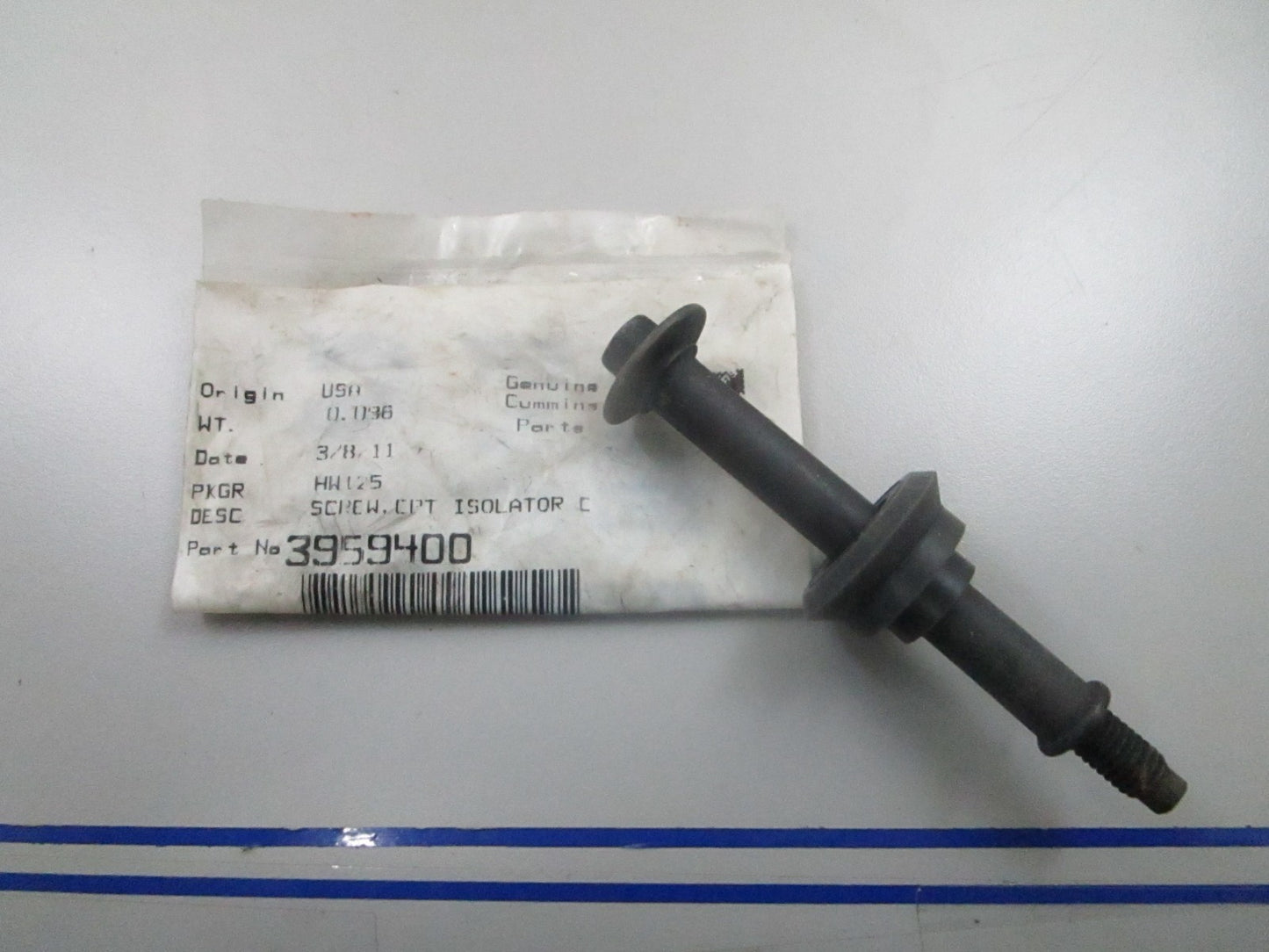 *NEW OEM* 0810 Cummins Isolator Cap 3959400