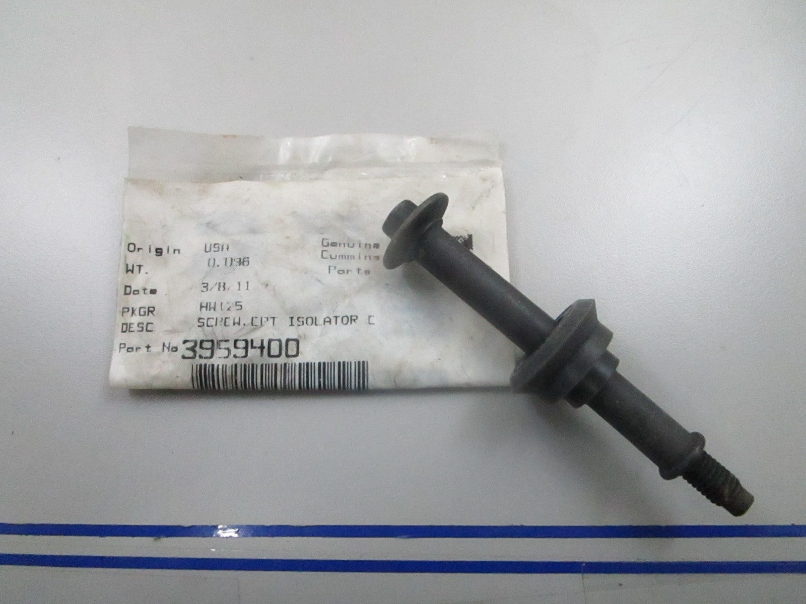 *NEW OEM* 0810 Cummins Isolator Cap 3959400