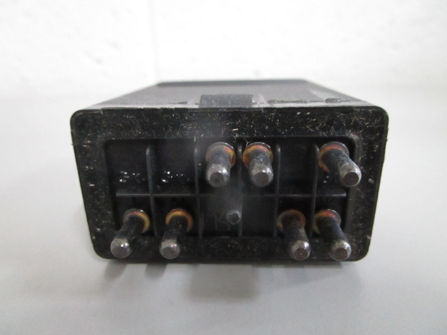 NEW OEM 0025451805 Mercedes-Benz Relay 0820