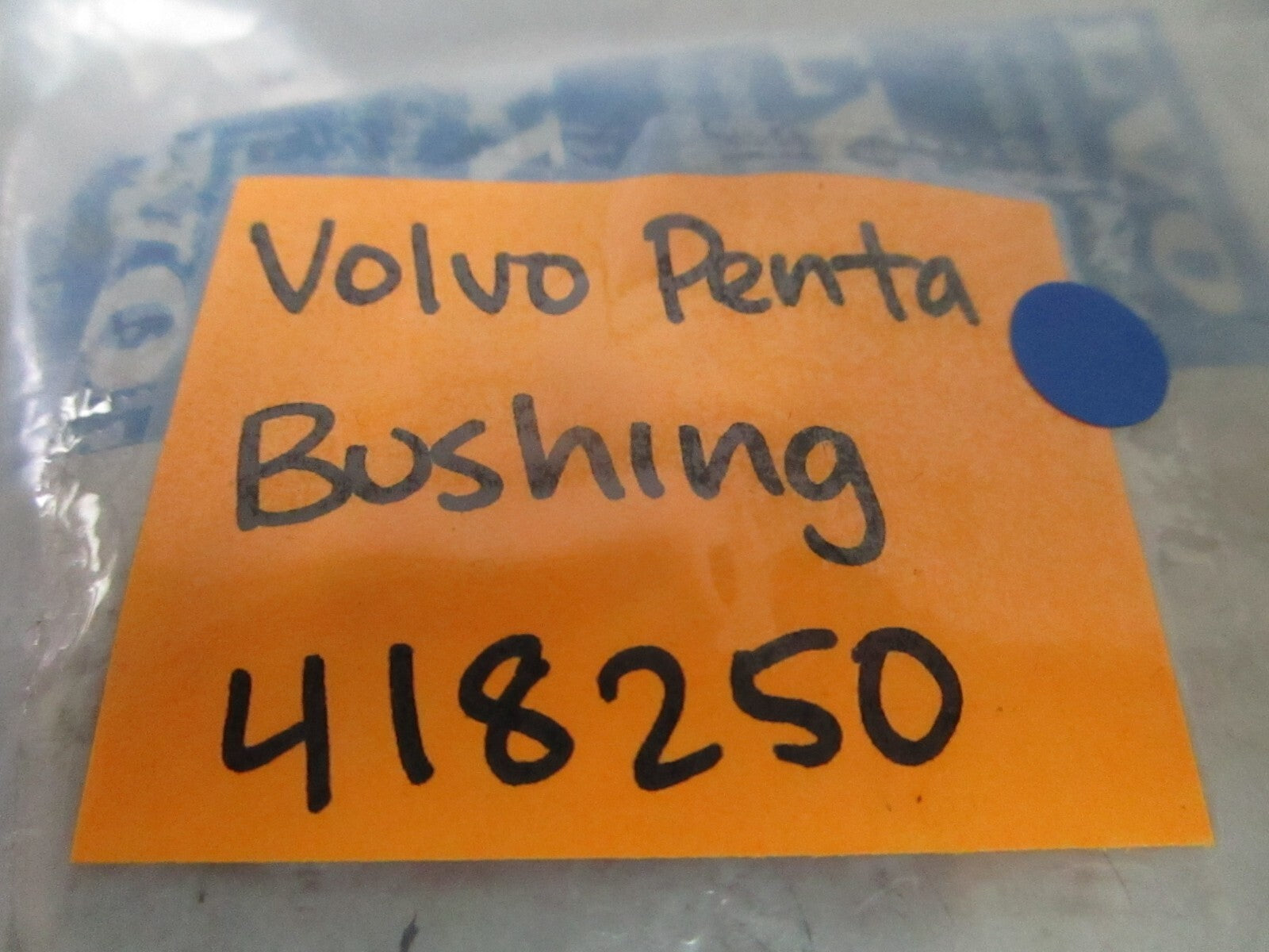 *NEW OEM* 0810 Volvo Penta Bushing 418250