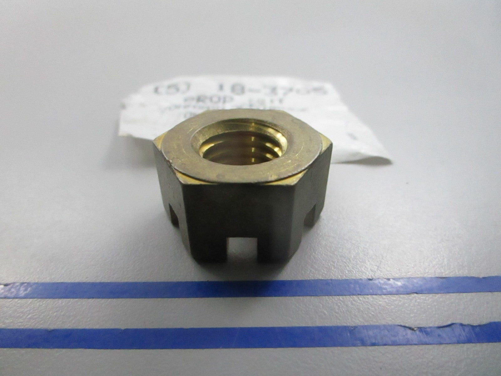 NEW 18-3705 Replaces: 3641503 Prop Nut 0810