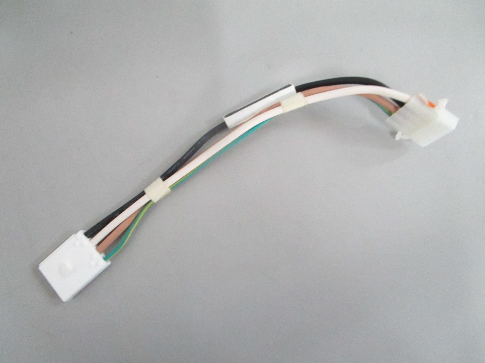 *NEW OEM* 0820 Whirlpool Ice Maker Kit ECKMF95