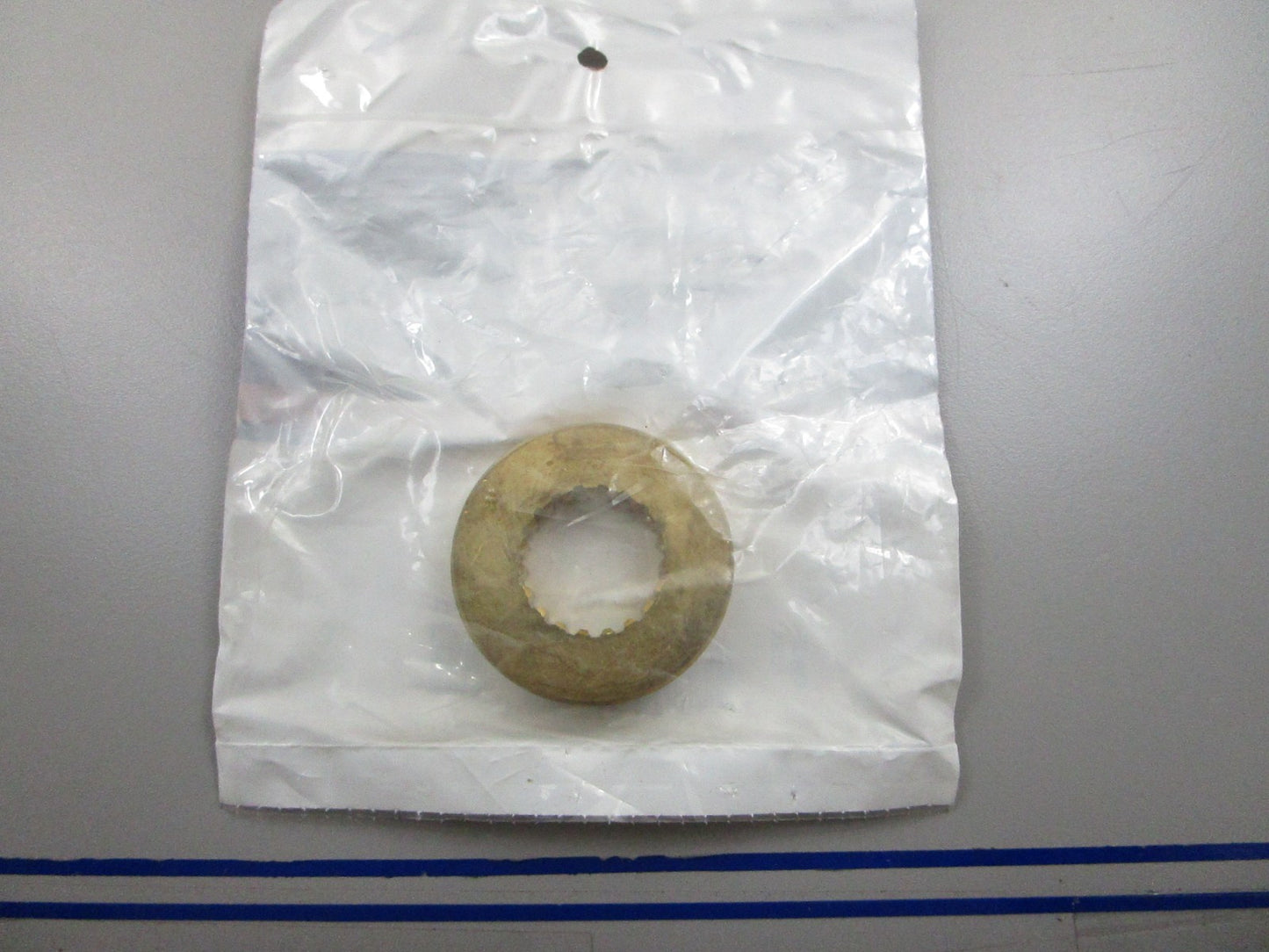 *NEW OEM* 0810 OMC Johnson Evinrude Prop Nut Spacer 3852350