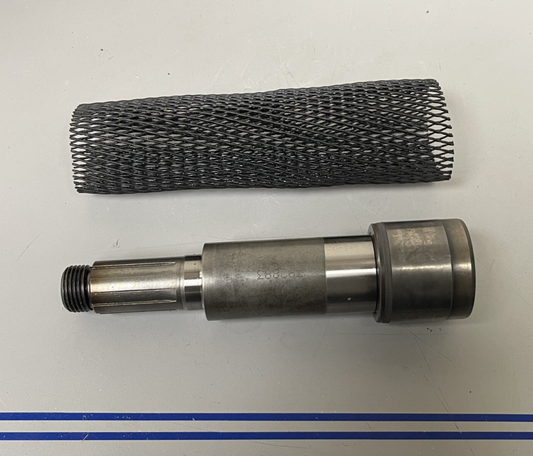 *NEW OEM* 0670 OMC Johnson Evinrude Shaft & Sleeve 0382883 382883