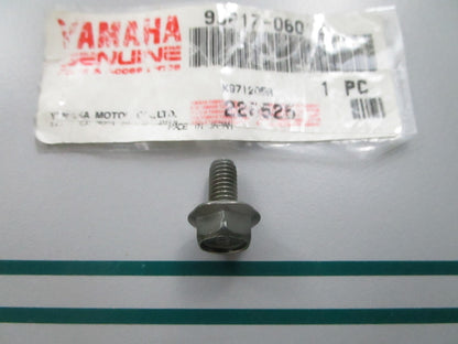 NEW OEM 95817-06012 Yamaha Flange Bolt 0810