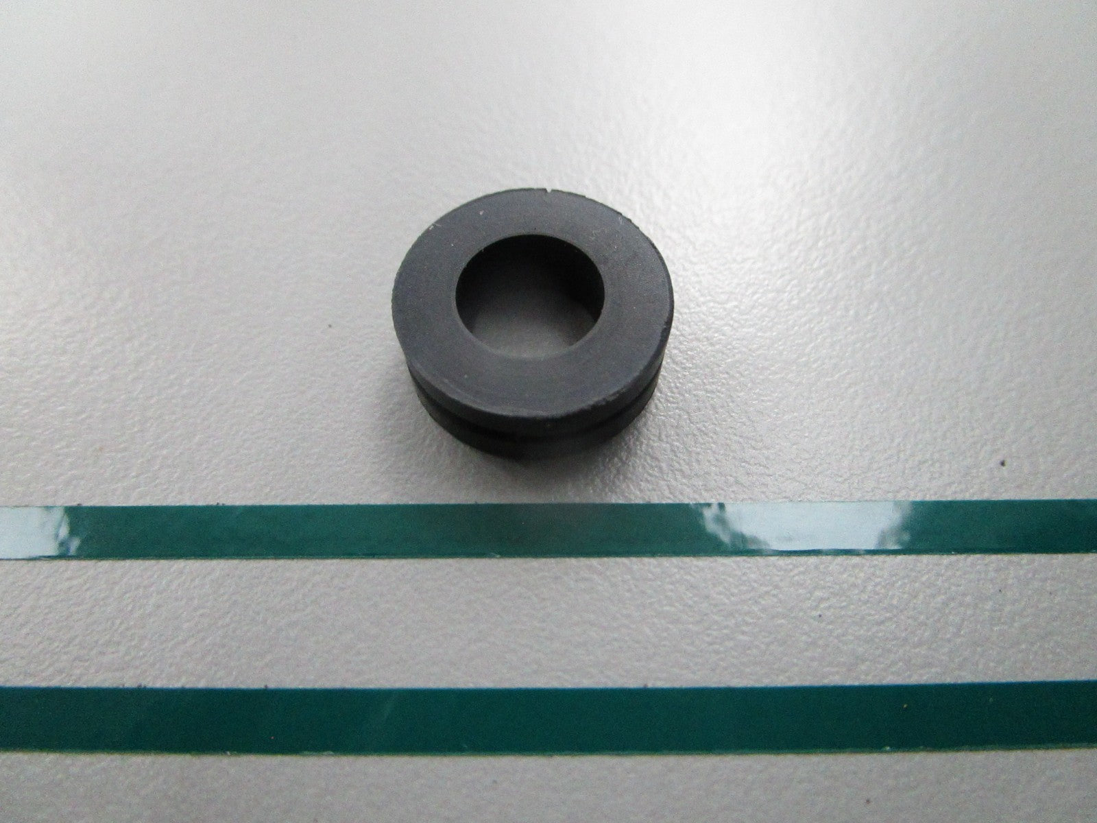 NEW OEM 18345-MBT-610 Honda Protector Mounting Rubber 0810