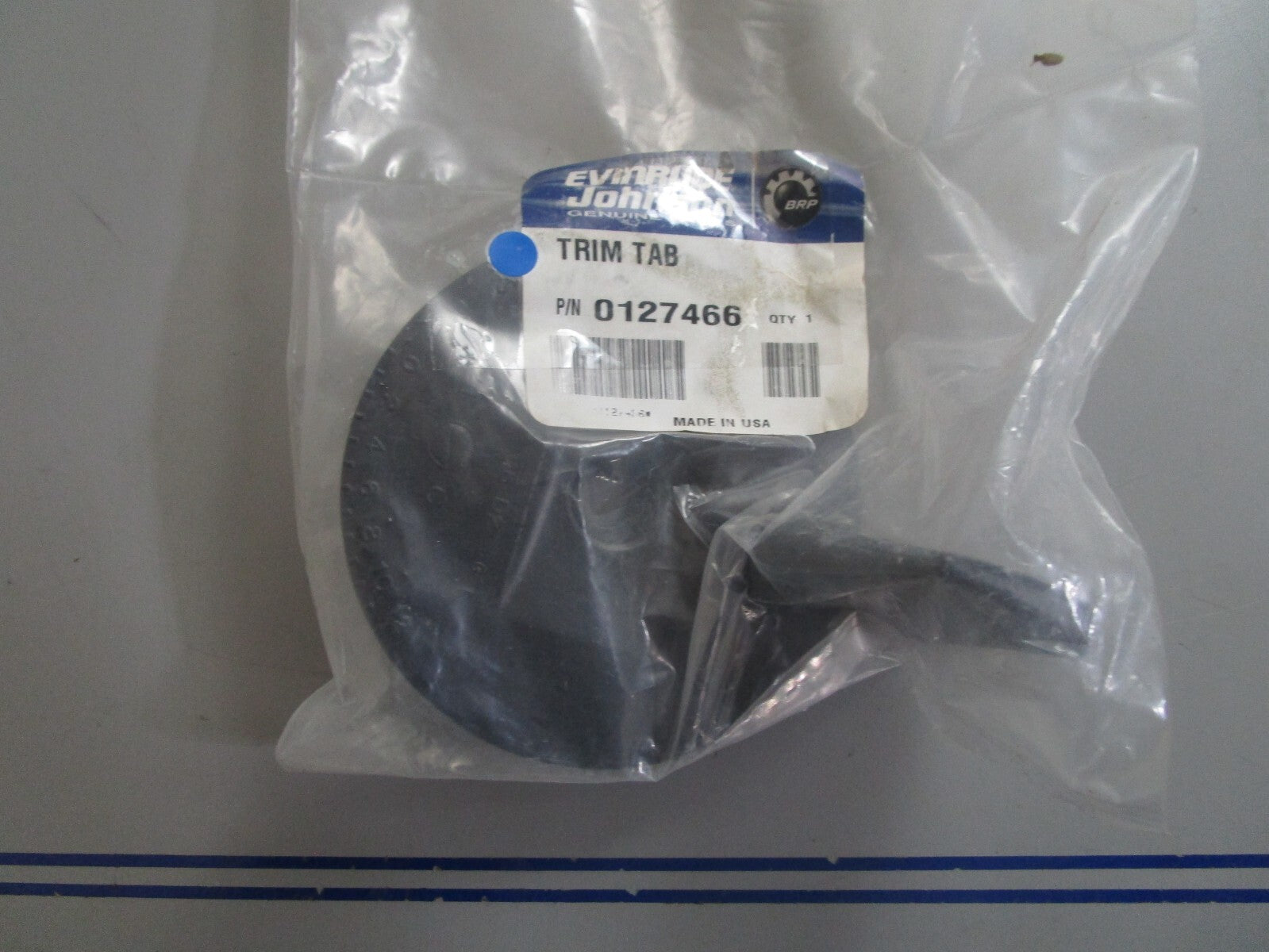 *NEW OEM* 0810 OMC Johnson Evinrude Trim Tab 127466 0127466
