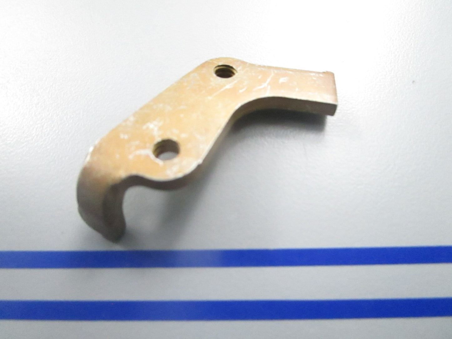 *NEW OEM* 0810 OMC Johnson Evinrude Shift Lock Stop 322407 0322407