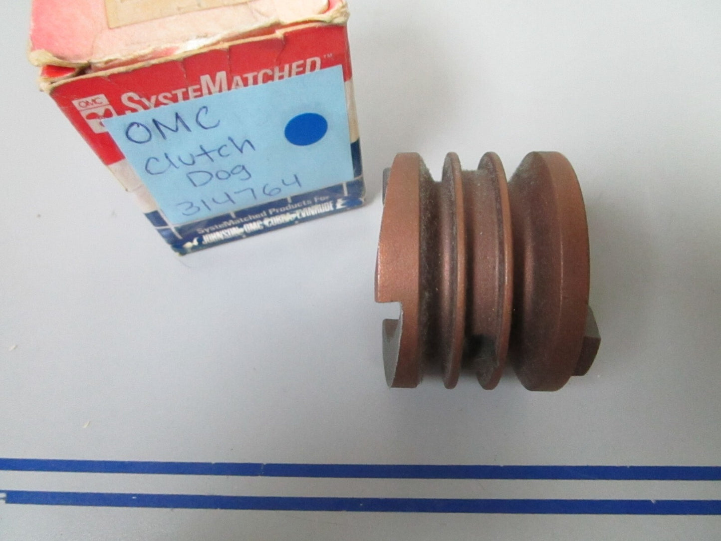 *NEW OEM* 0810 OMC Johnson Evinrude Clutch Dog 314764 0314764