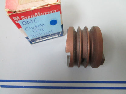 *NEW OEM* 0810 OMC Johnson Evinrude Clutch Dog 314764 0314764
