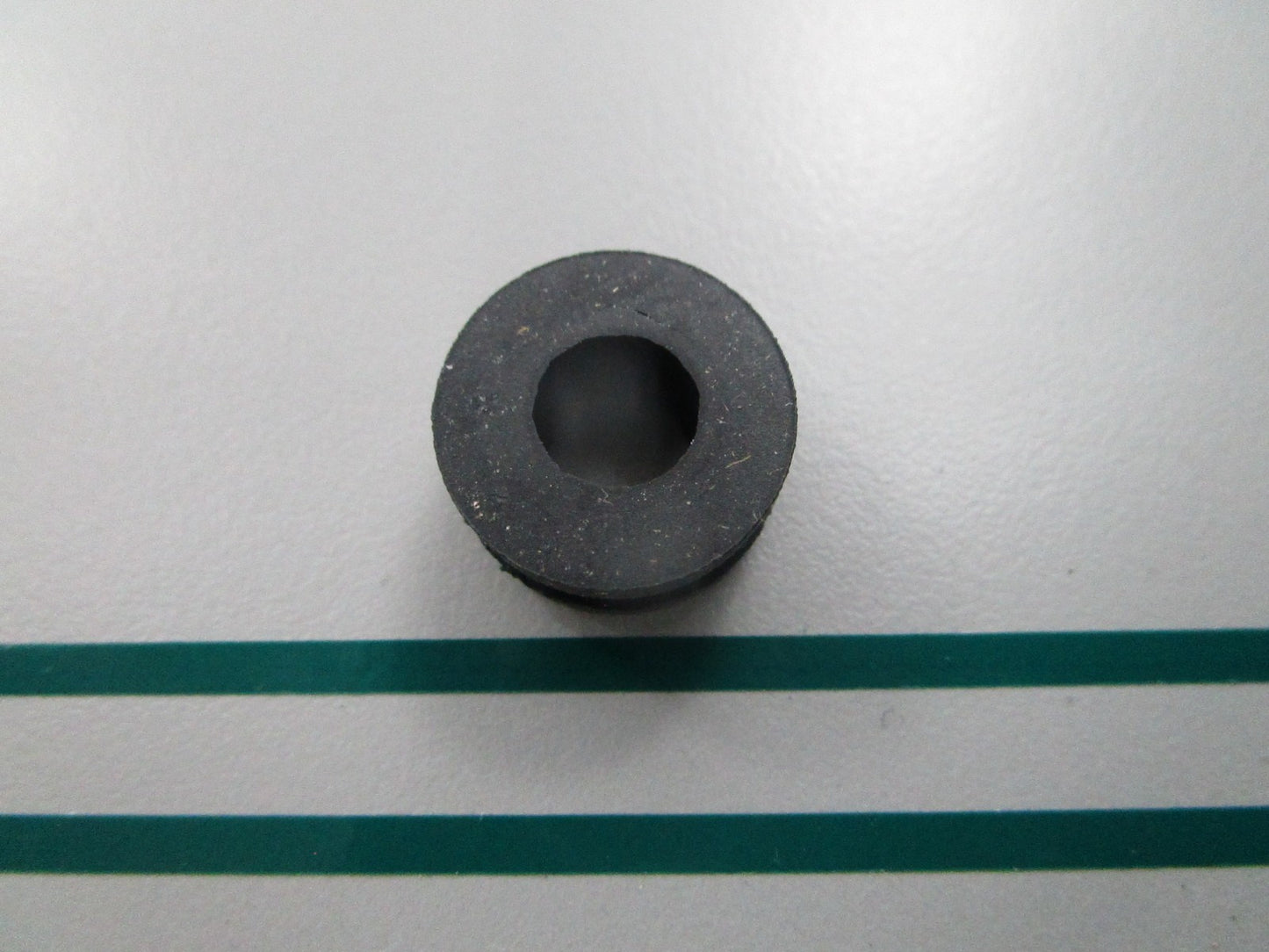 NEW OEM 17622-GB7-900 Honda Rubber Cushion 0810
