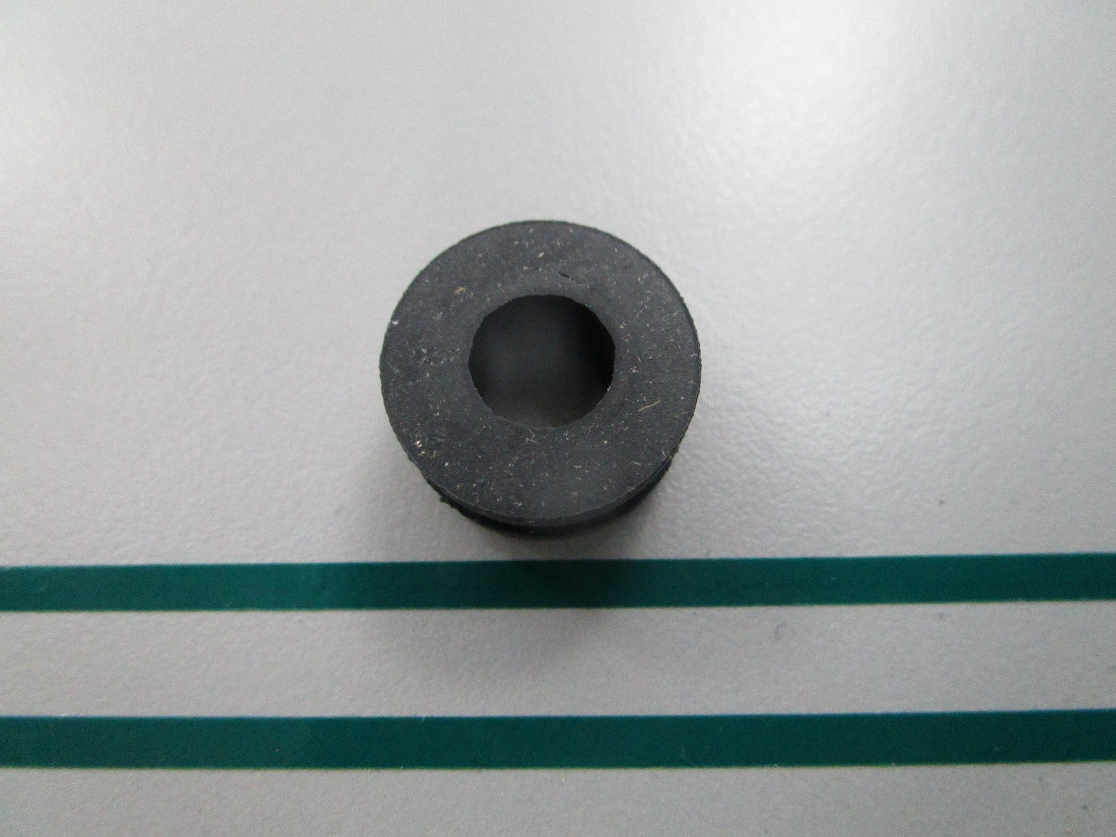 NEW OEM 17622-GB7-900 Honda Rubber Cushion 0810