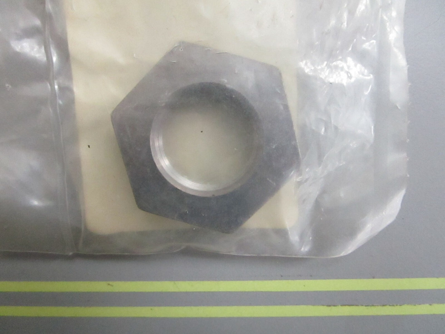 *NEW OEM* 0820 Mercury Quicksilver Pinion Nut 11-19327