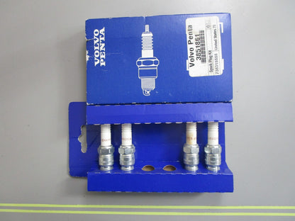 *NEW OEM* (LOT OF 4) 0810 Volvo Penta Spark Plug Kit 3851861