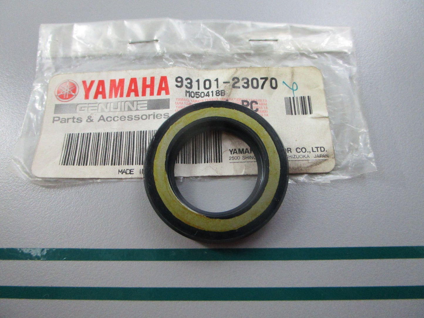 NEW OEM 93101-23070-00 Yamaha Oil Seal 0810