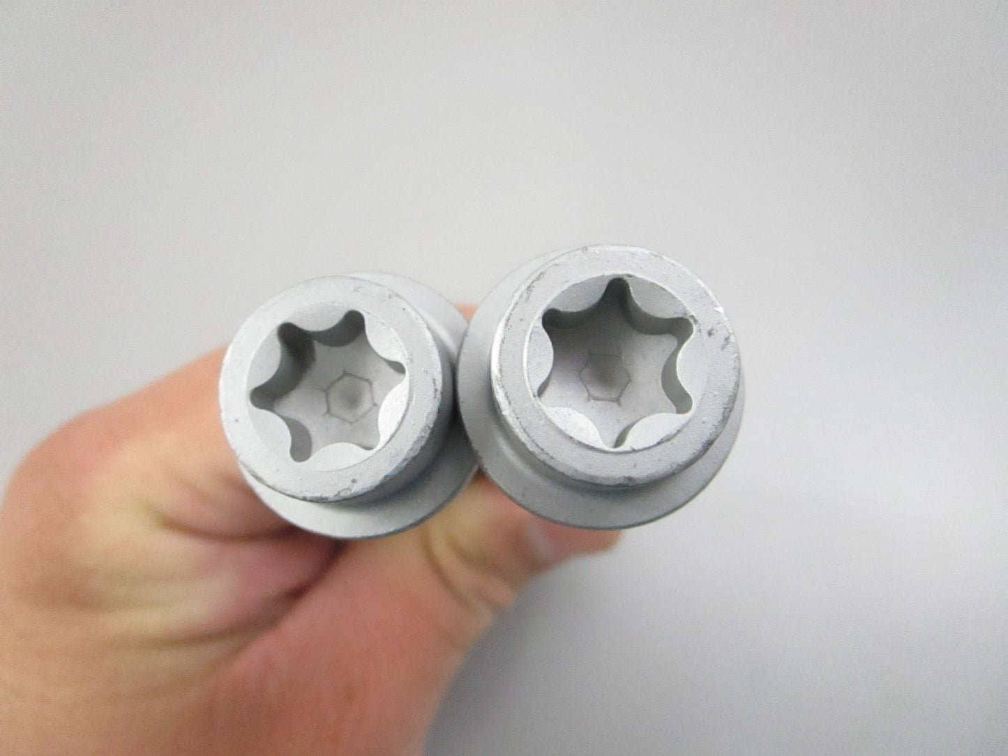 NEW OEM (LOT OF 2) 90155-10001-00 Yamaha Flat Fillister Screw 0810