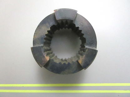 *NEW OEM* 0750 OMC Johnson Evinrude CLUTCH DOG 914714 0914714