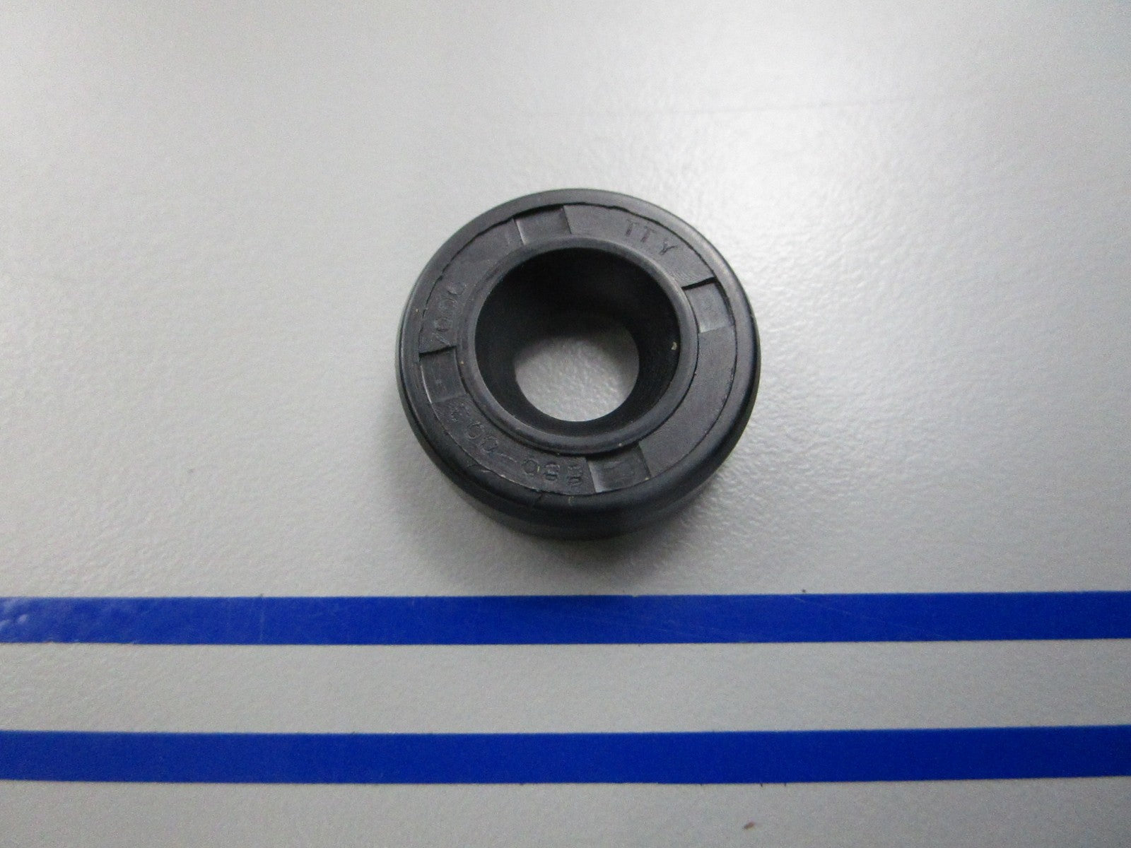 NEW 880-003 Minn Kota Seal 0810