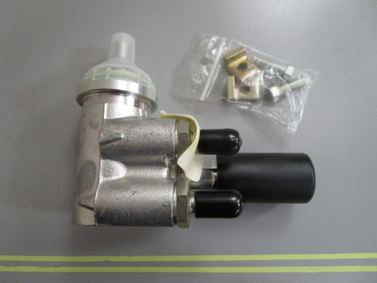 *NEW OEM* 0820 John Deere Fuel Pump RE536662