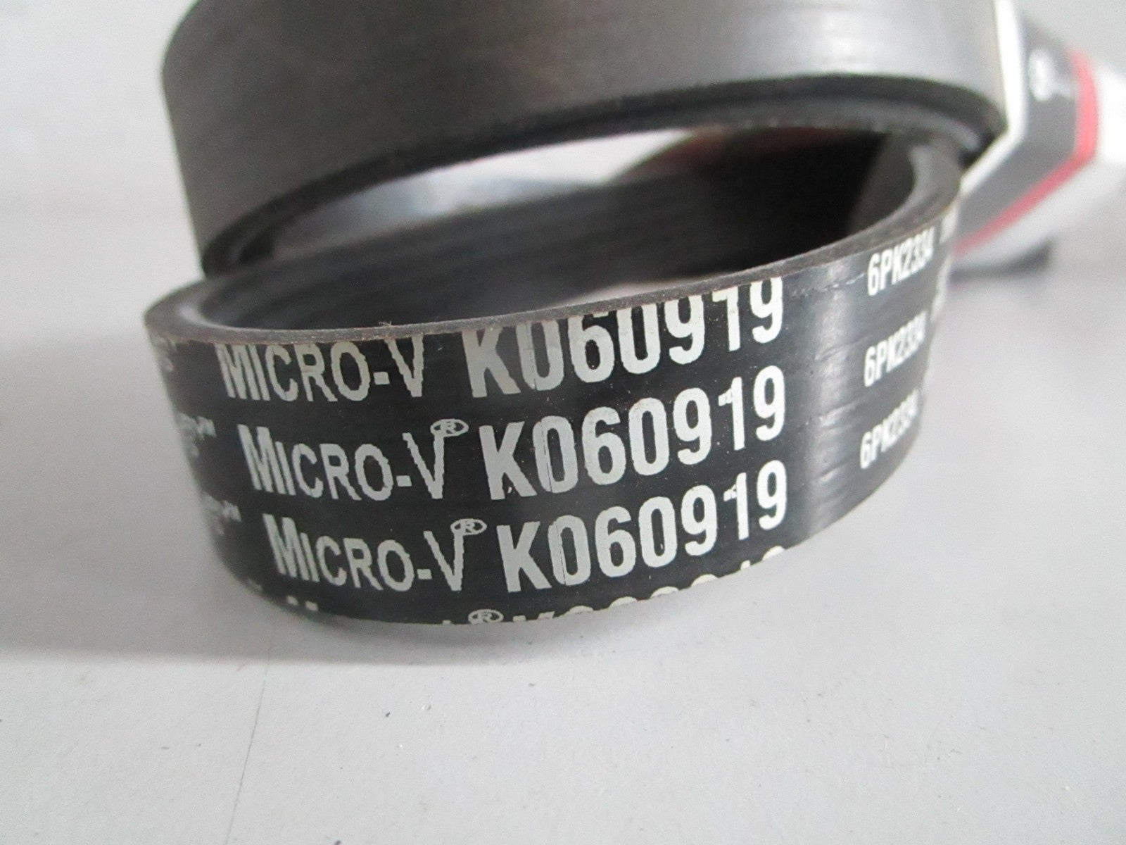 NEW K060919 Gates Century Series Micro-V Serpentine Belt 0820