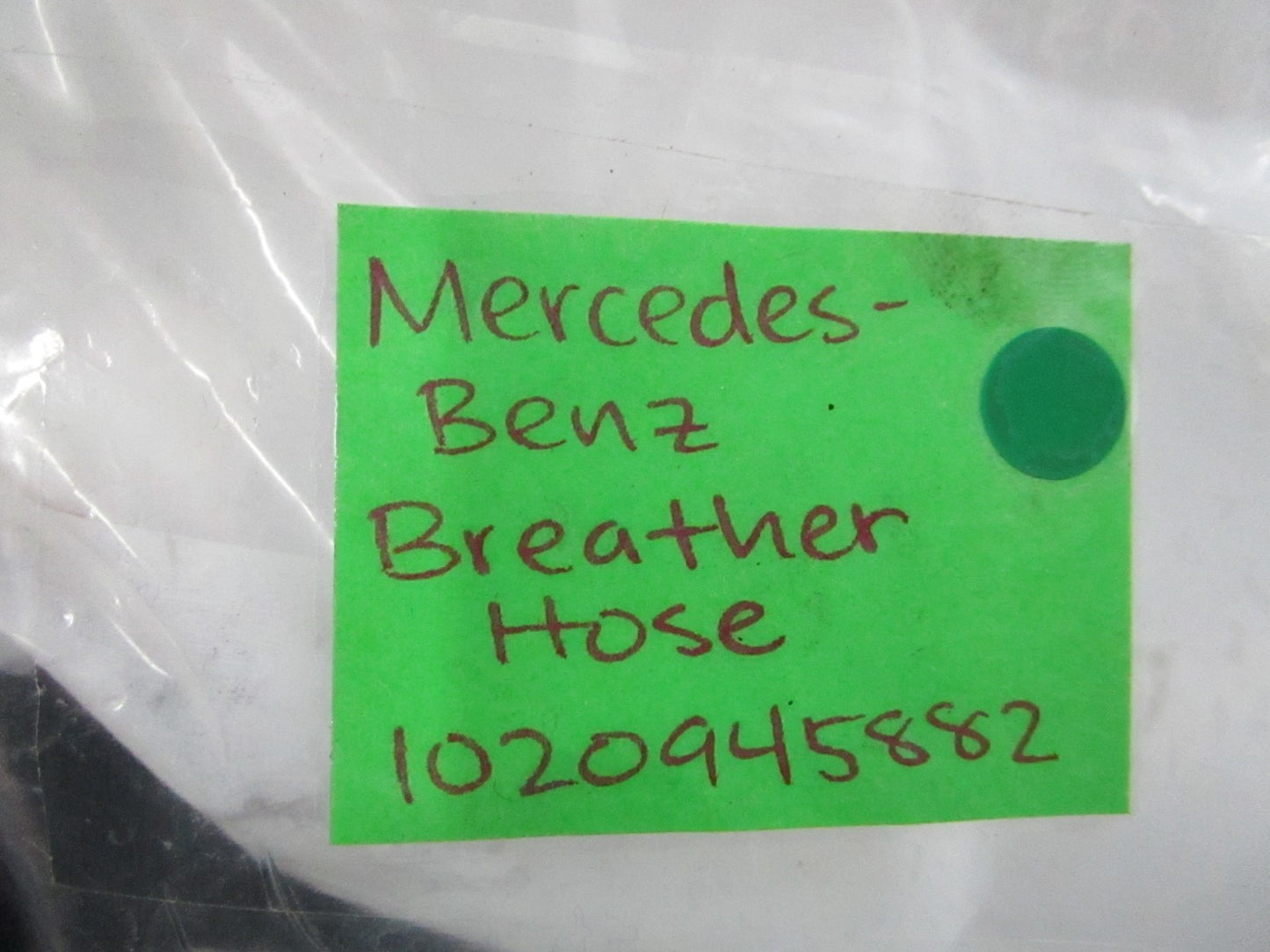 NEW OEM 1020945882 Mercedes-Benz Breather Hose 0810