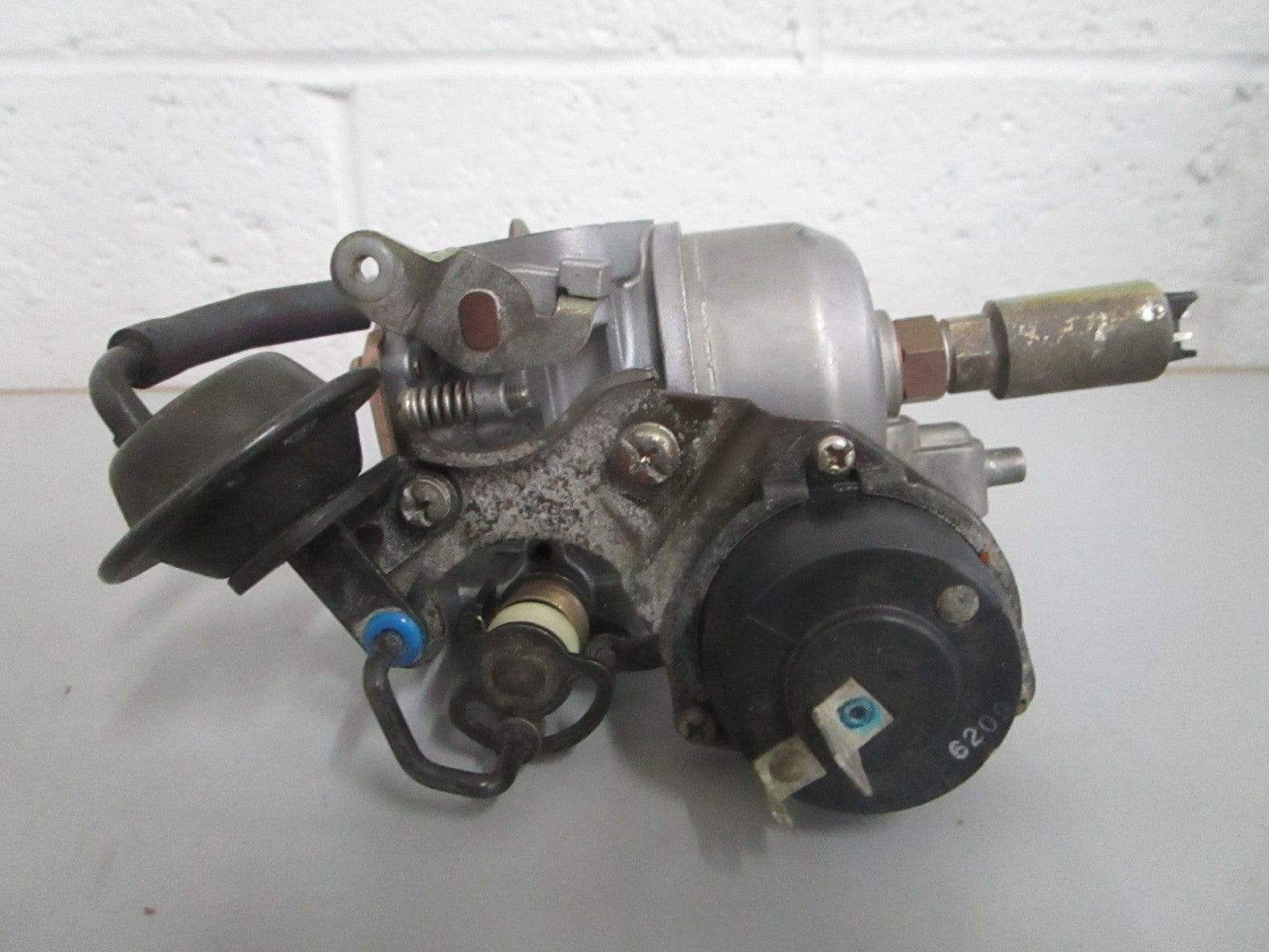 *NEW OEM* 0820 Cummins Carburetor 541-0765