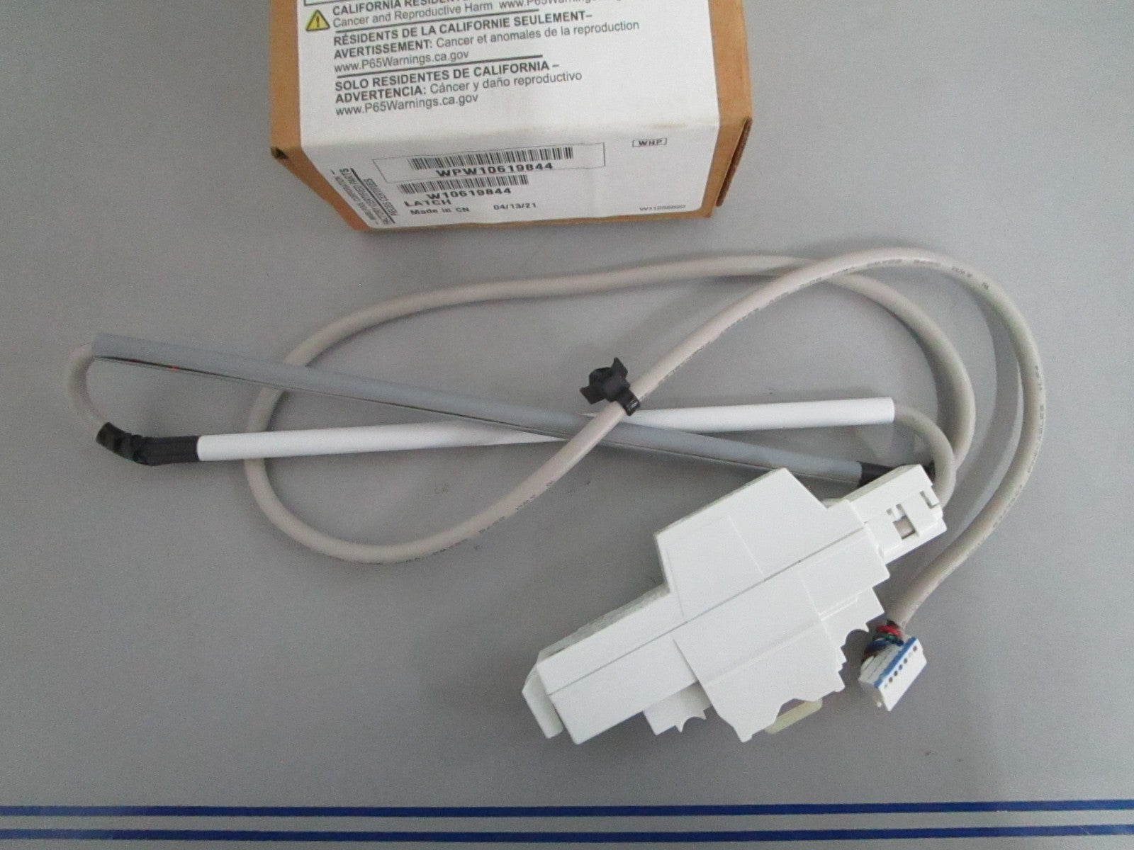 *NEW OEM* 0820 Whirlpool Washer Lid Latch W10619844