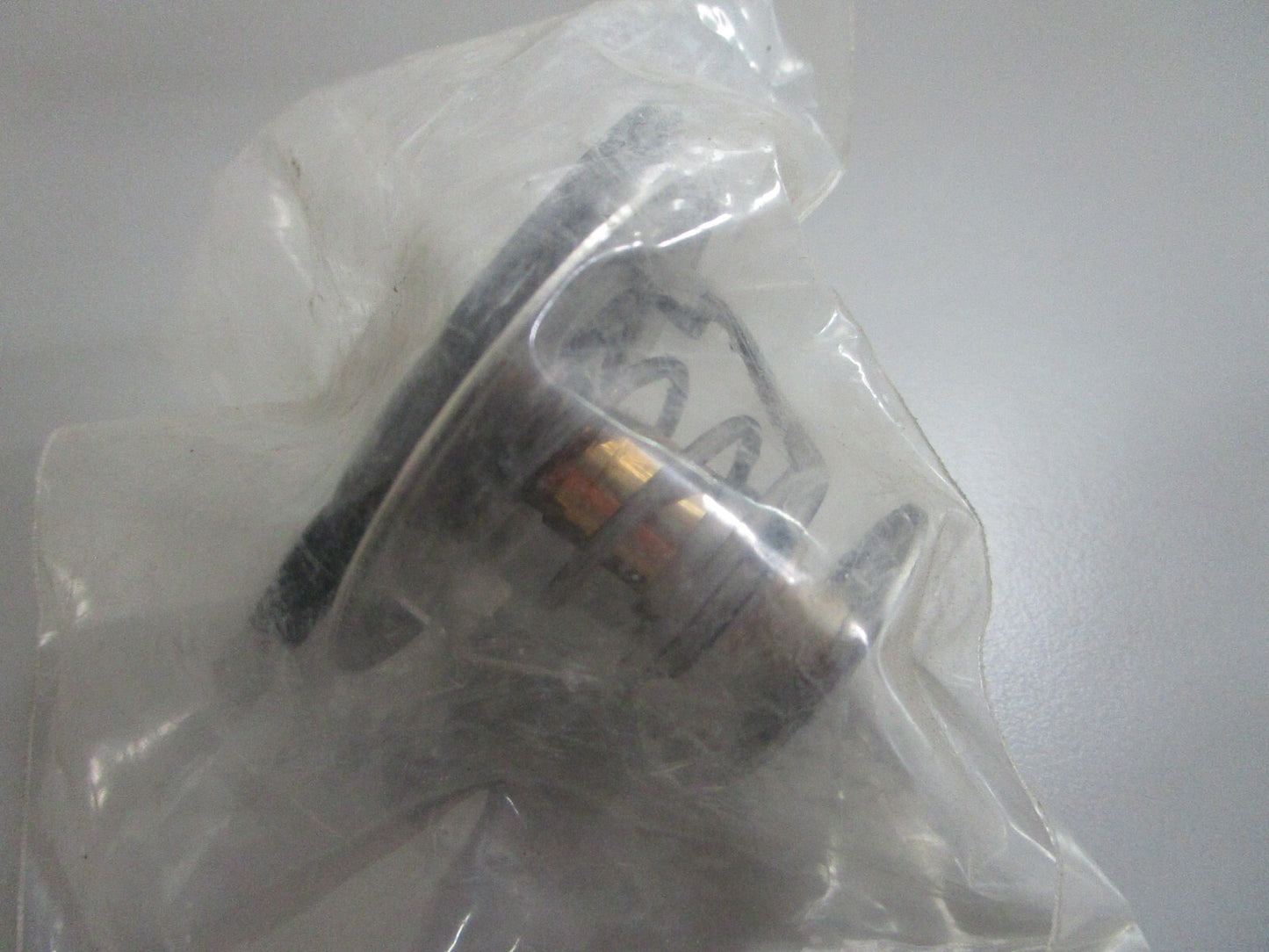 *NEW OEM* 0820 Volvo Penta Thermostat Kit 3831424