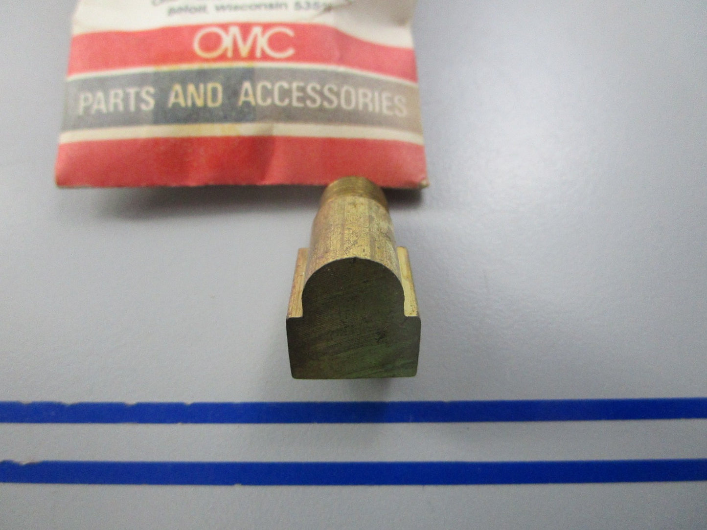 NEW OEM 310924 0310924 OMC Johnson Evinrude Fitting 0810
