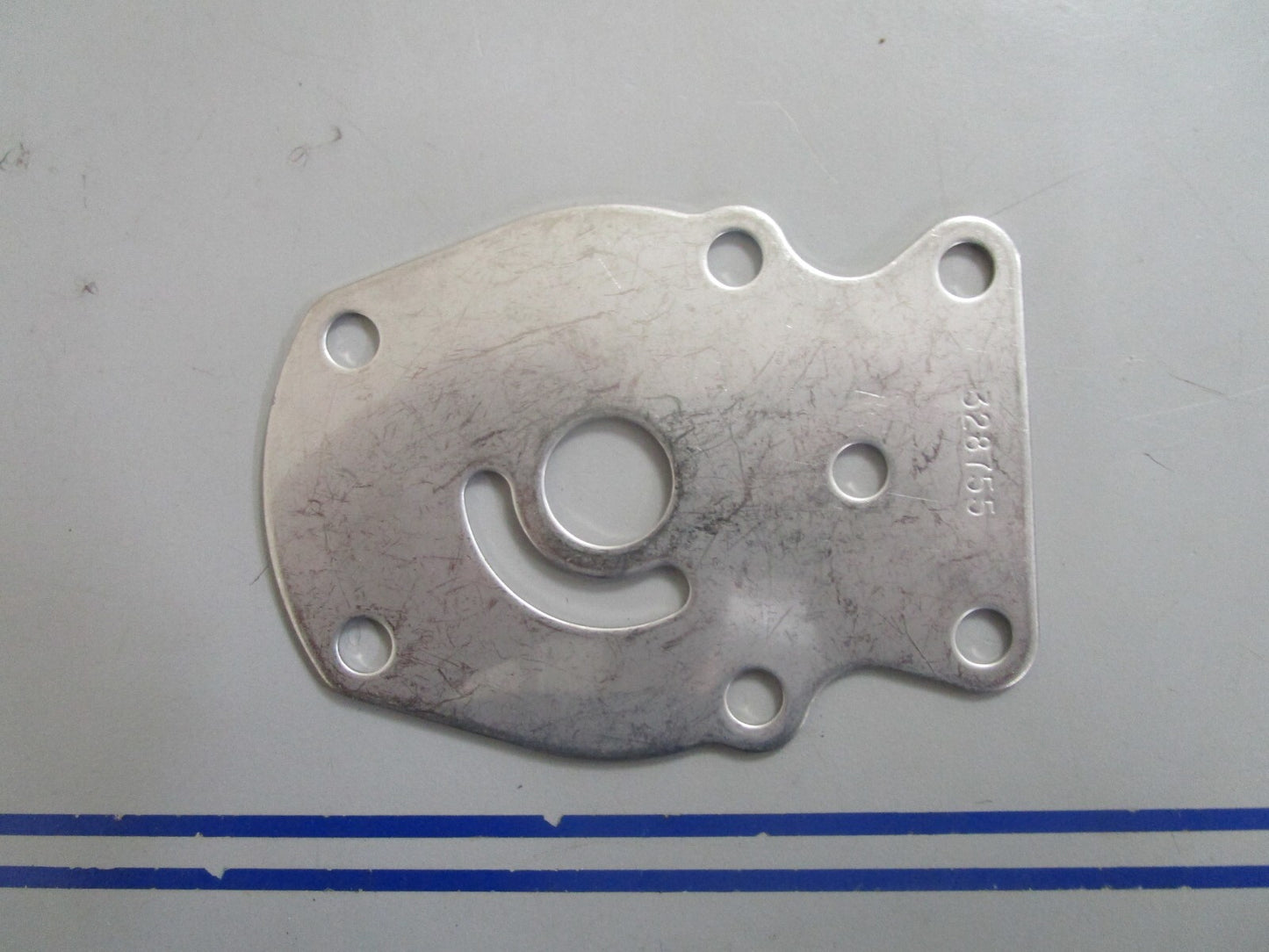 *NEW OEM* 0810 OMC Johnson Evinrude Impeller Plate 328755 0328755