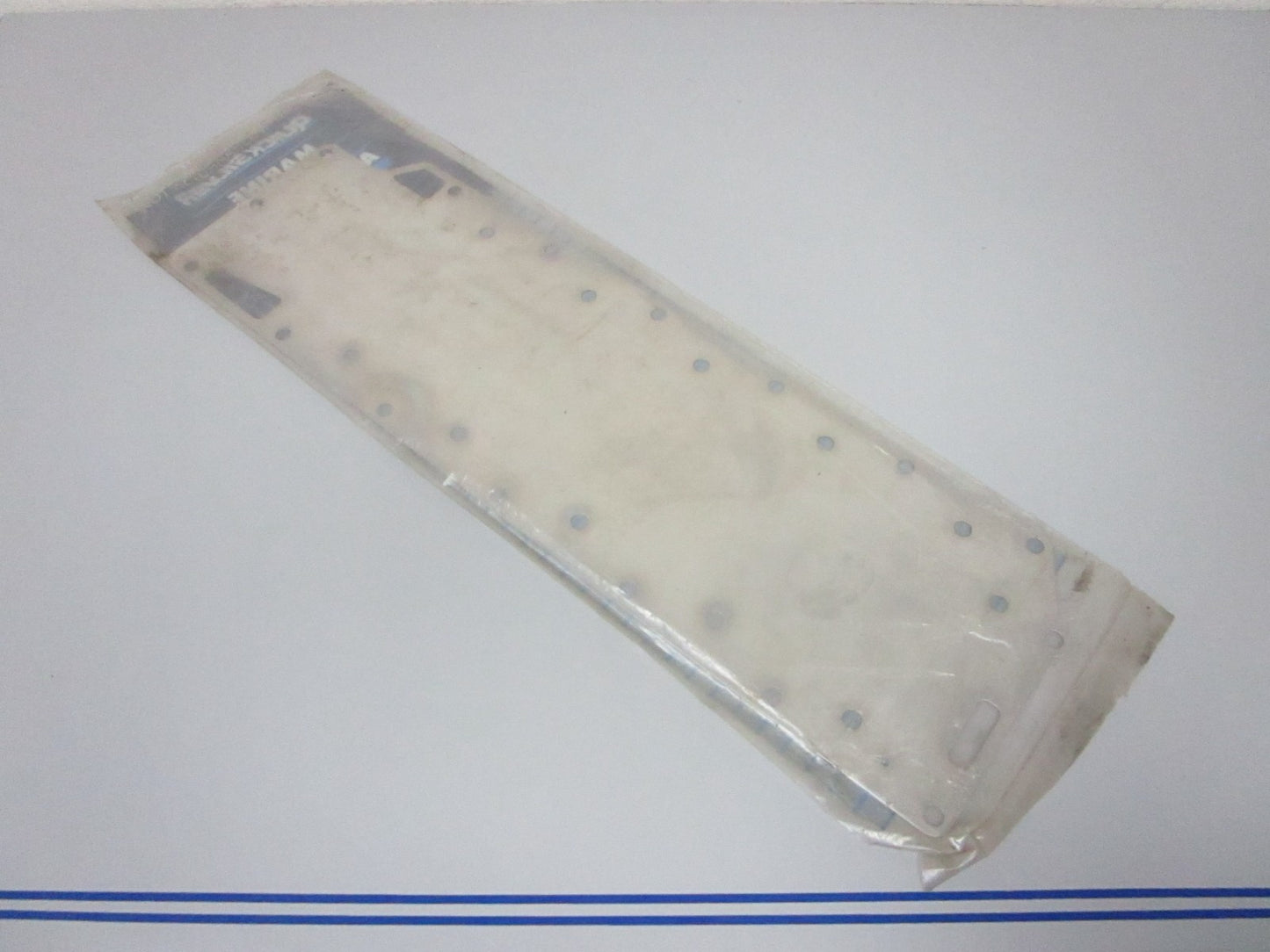 *NEW OEM* 0720 Mercury Force Exhaust Plate F372151-1