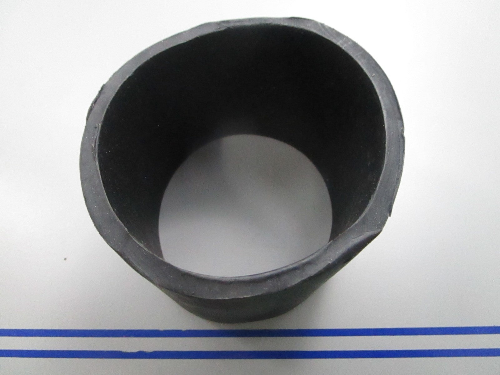 NEW OEM OMC Johnson Evinrude 910168 0910618 Exhaust Hose 0810