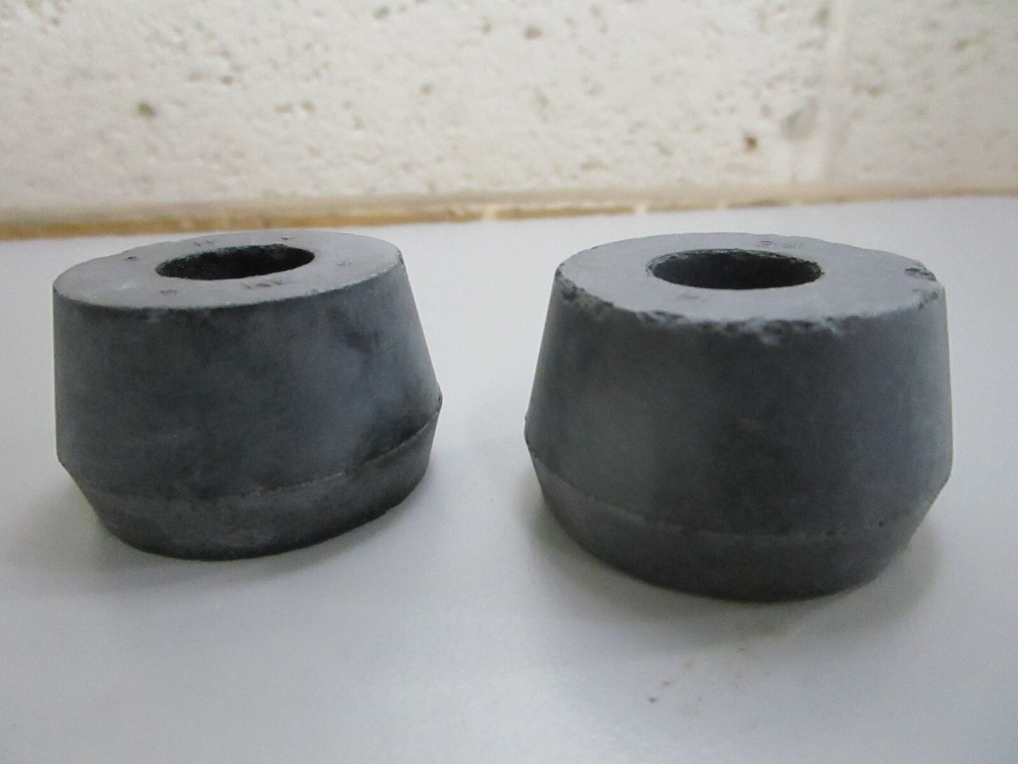 *NEW OEM* (LOT OF 2) 0810 Mercury Quicksilver Bushing 23-99291T