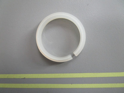 *NEW OEM* 0810 Volvo Penta Retainer Ring 847108