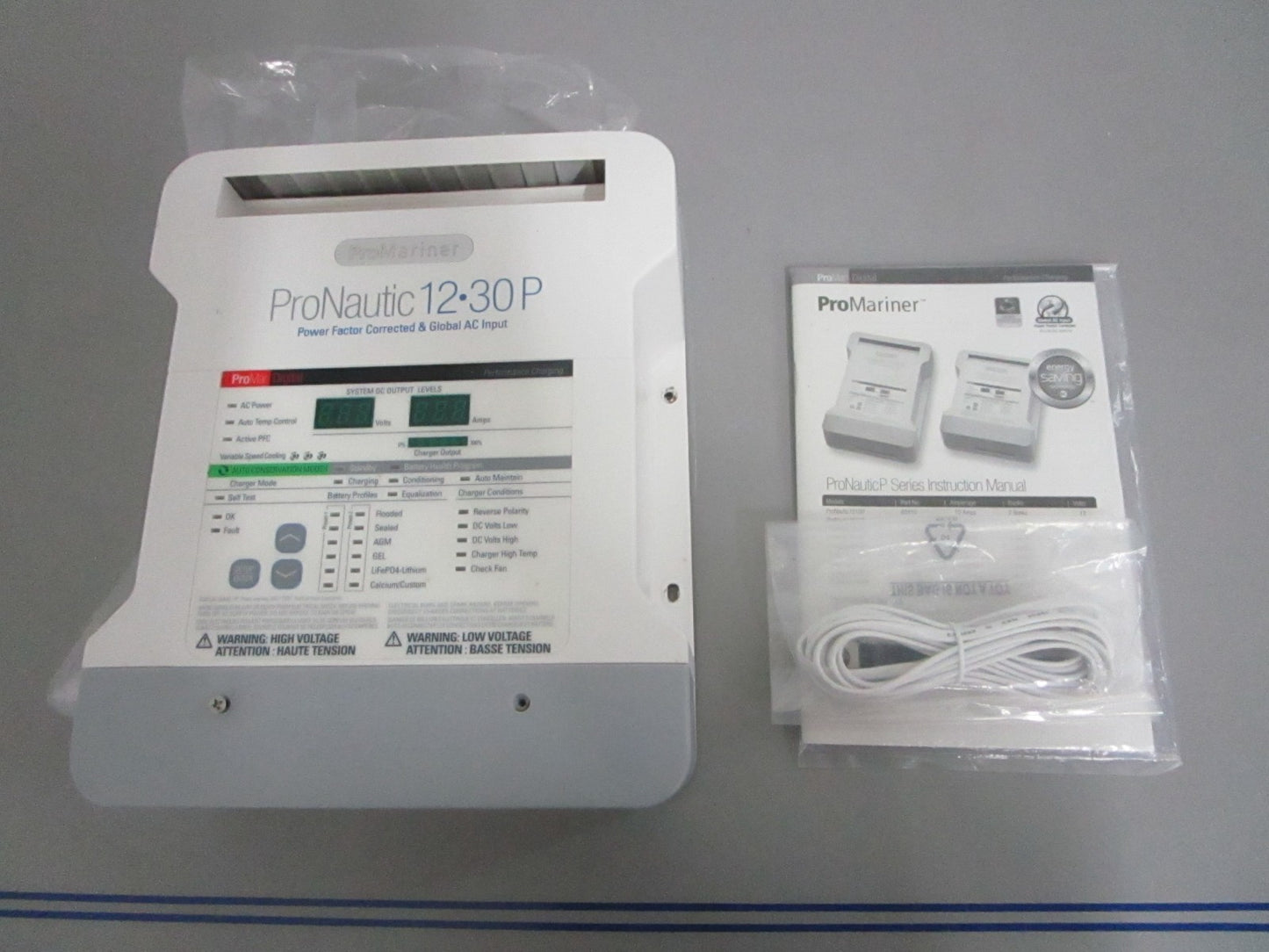 *NEW OEM* 0820 ProMariner 12V 40AMP Marine Battery Charger 63140