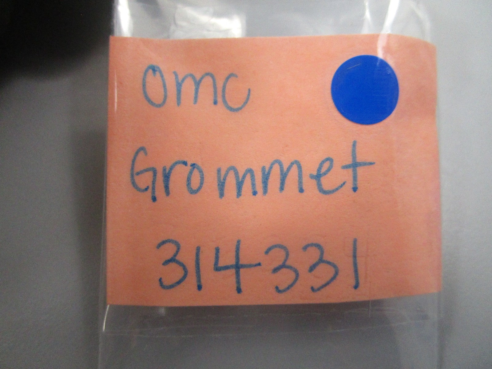 NEW OEM (LOT OF 3) 314331 0314331 OMC Johnson Evinrude Grommet 0810