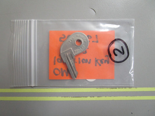 *NEW OEM* 0810 OMC Johnson Evinrude Ignition Key 73-2 501767 0501767