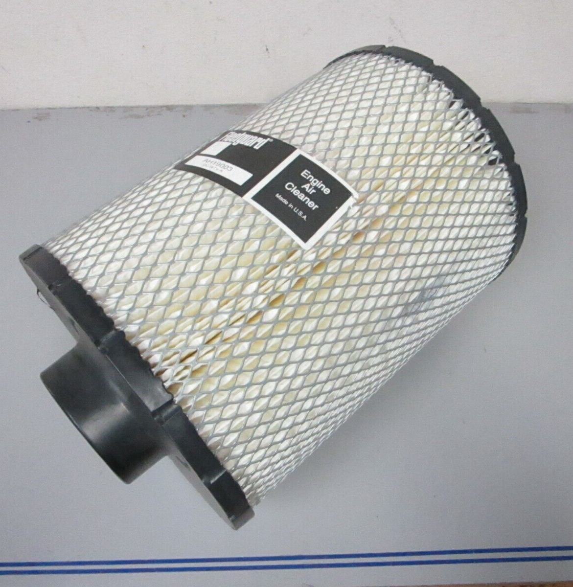 *NEW OEM* 0720 Fleetguard Air Filter AH19003 3924893