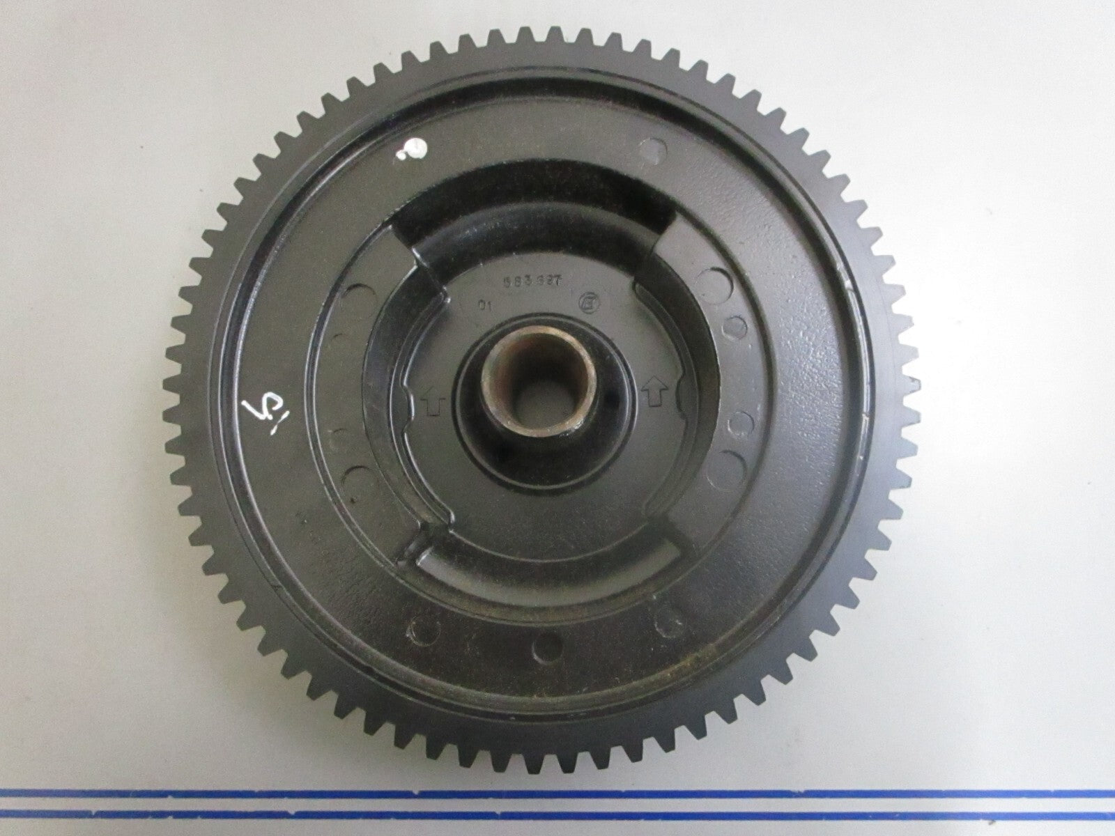 *NEW OEM* 0820 OMC Johnson Evinrude Flywheel 583696 0583696