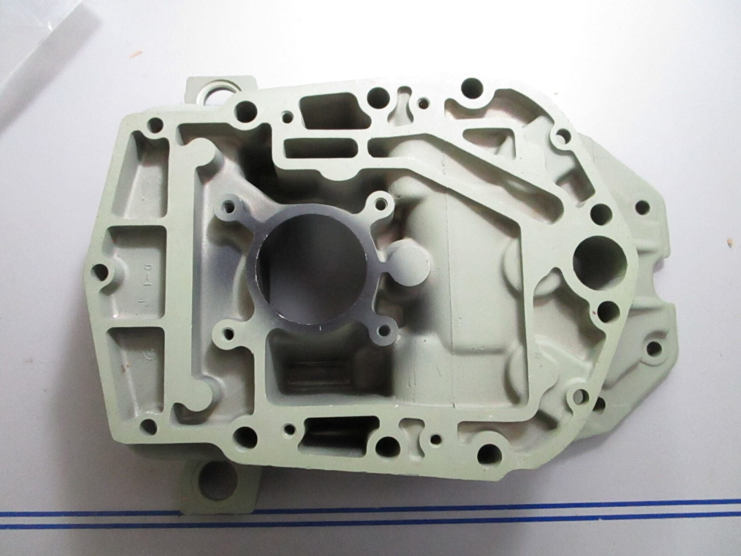 *NEW OEM* 0810 OMC Johnson Evinrude Adapter Plate 324059 0324059