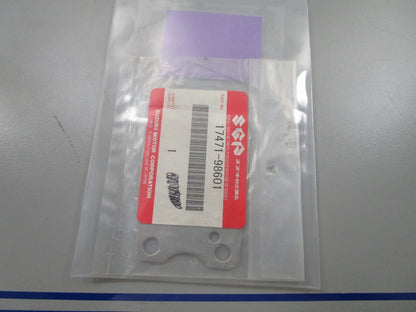 *NEW OEM* 0770 Suzuki Pump Case Panel 17471-98601